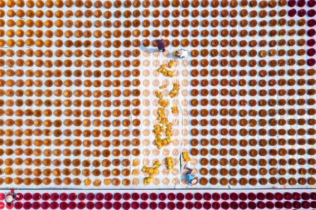 都”指尖技艺如何“燃动”指尖经济AG真人国际百亿产业！看“中国香(图3)